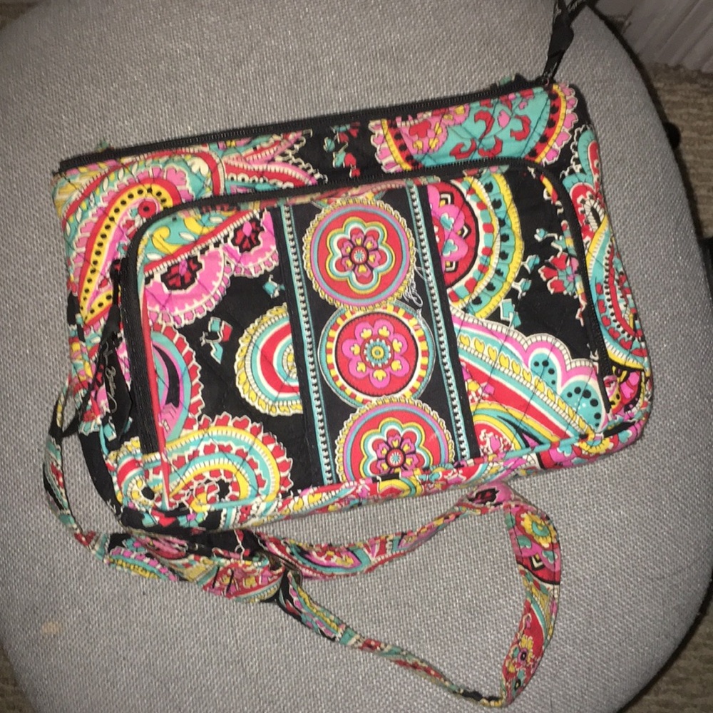 Vera Bradley gross body